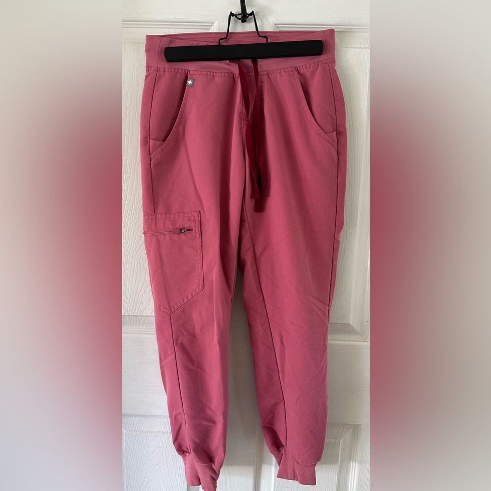 Figs quartz pink joggers